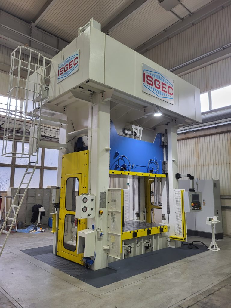 ISGEC 400T Hydraulic Press, Hydraulický Lis